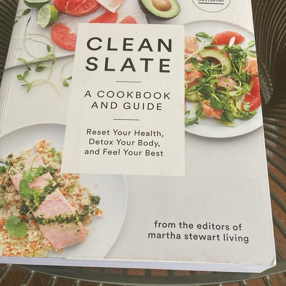 Clean Slate Cookbook - Reset Your Health, Detox Your Body, & Feel Your Best - Picture 9 of 10